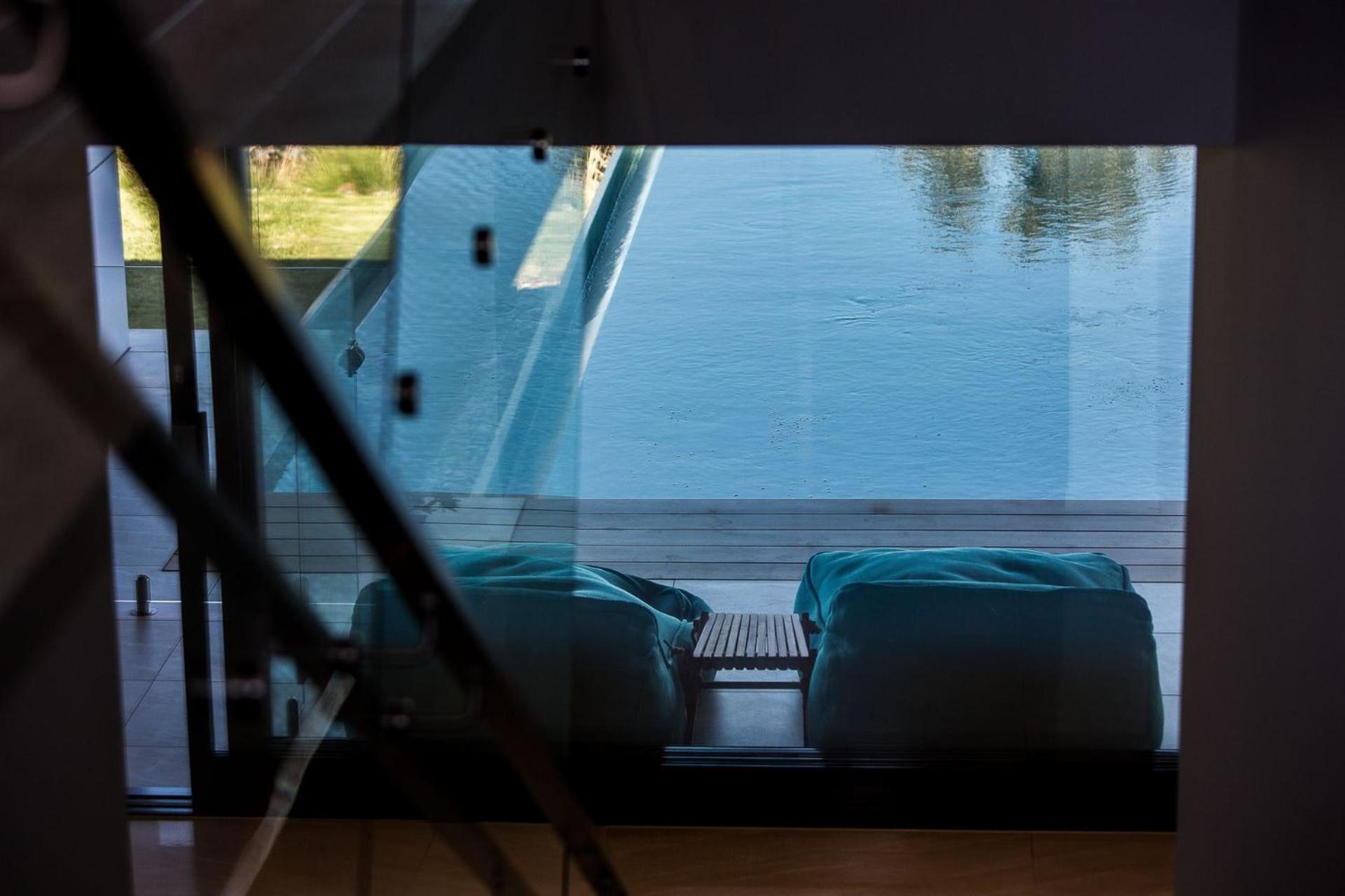 Somers Sanctuary - Luxury Interiors, Pool, Sauna, Water Views, Theatre Room エクステリア 写真